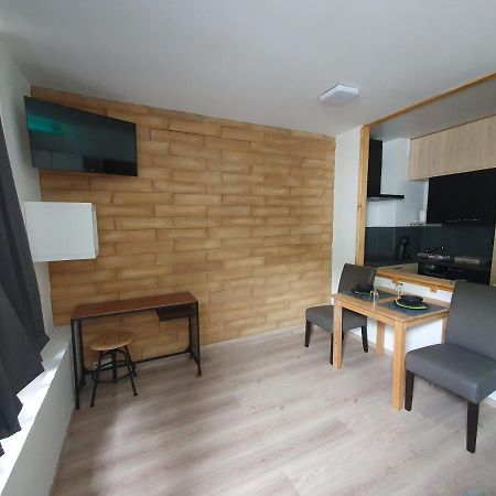 Le Cosy - Queen-Size, Full Equipe, Wifi, Parking Namur Kültér fotó